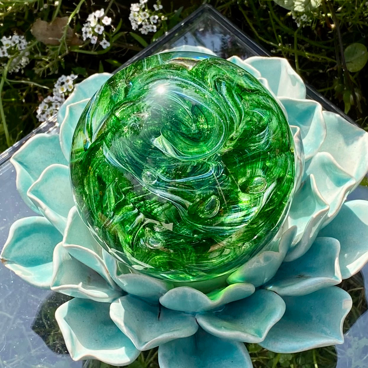green sparkle ribbon twist glass memorial