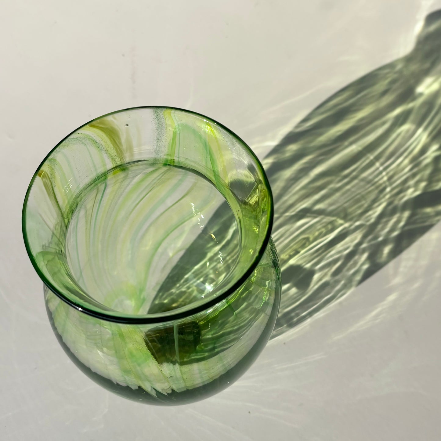 Handblown Glass Vase – Lemon Lime Shimmer