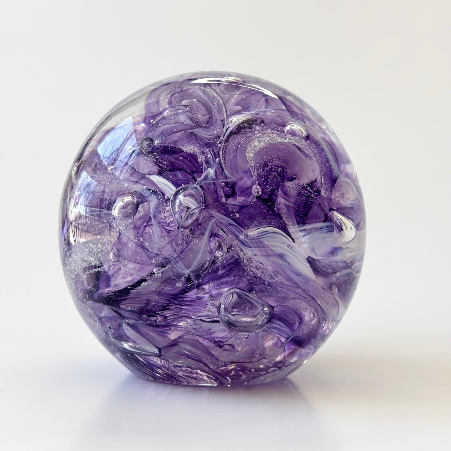 amethyst ribbon swirl tribute glass with ashes and soft winding detailing