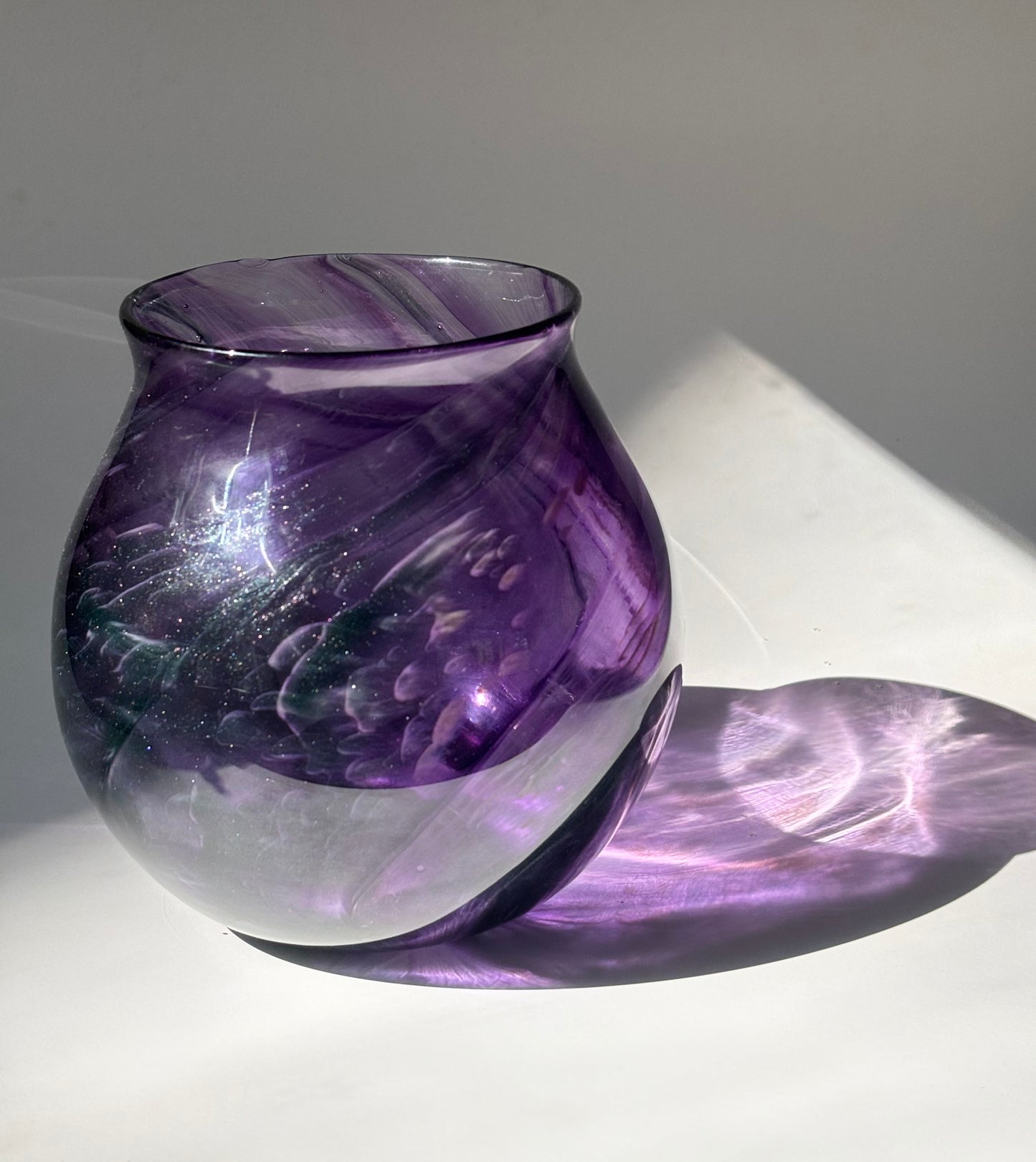 Handblown Glass Vase – Purple Shimmer