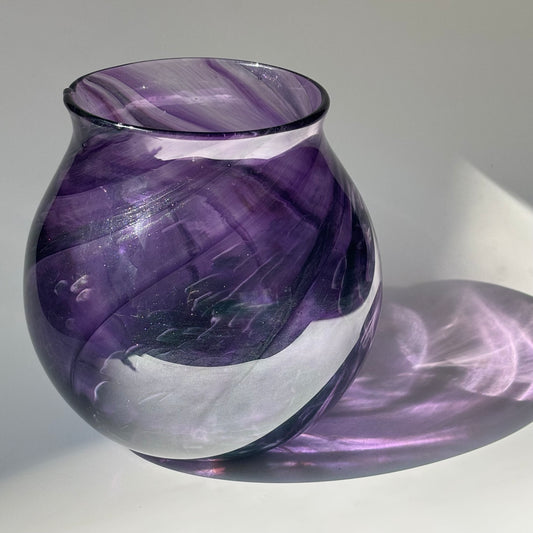 Handblown Glass Vase – Purple Shimmer