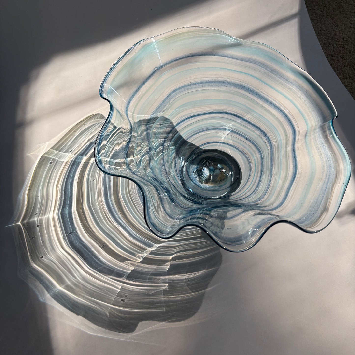 Flutter Bowl - Aqua Spiral