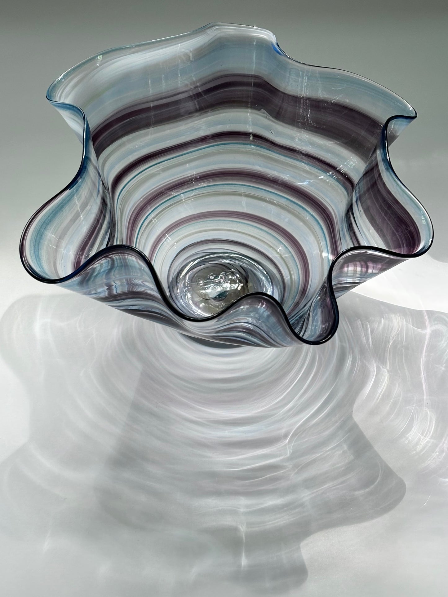 Flutter Bowl - Black & Blue Spiral