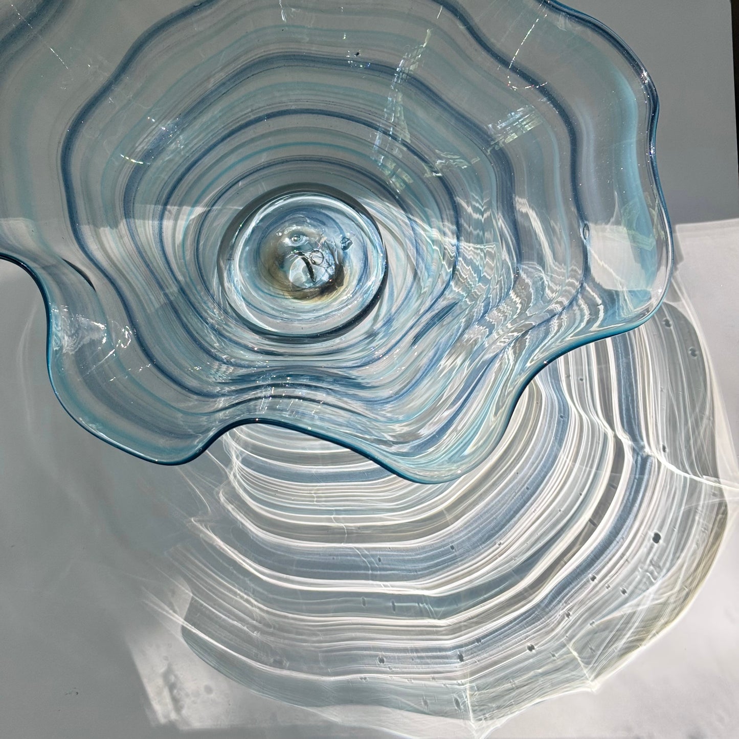 Flutter Bowl - Aqua Spiral
