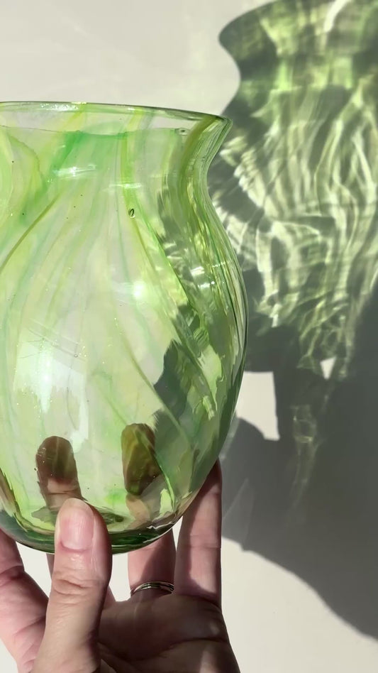 Handblown Glass Vase – Lemon Lime Shimmer